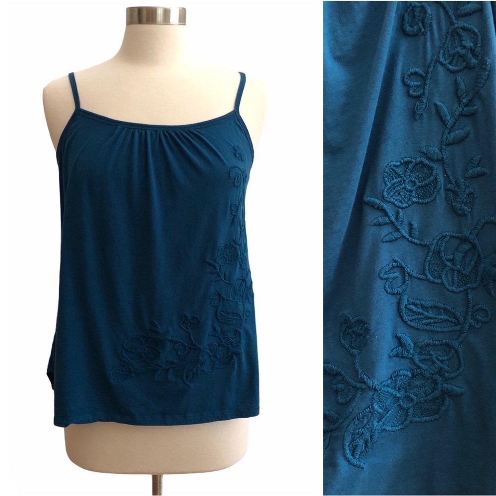 Old Navy Embroidered Floral Top